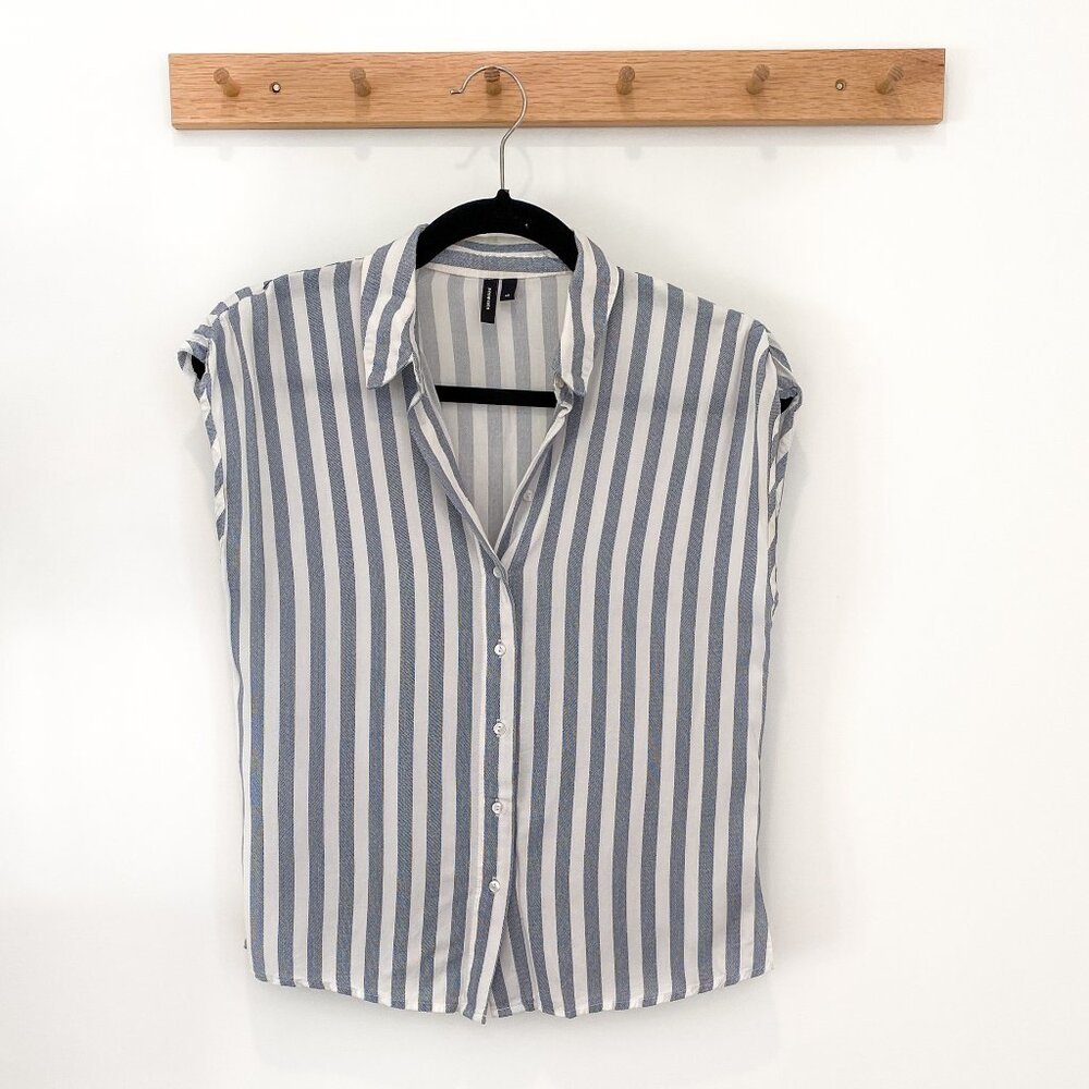 Vera Moda Blue and White Striped Sleeveless Button Down Size XS